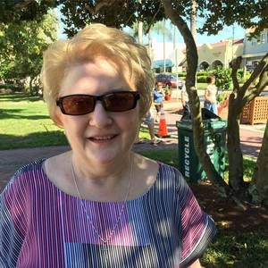 Meet your Posher, Becky